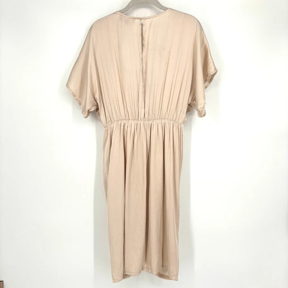 NWT Aakaa Satin Ruched‎ Midi Dress Sheath V Neck Champagne Beige Lined Draped L - Picture 6 of 14